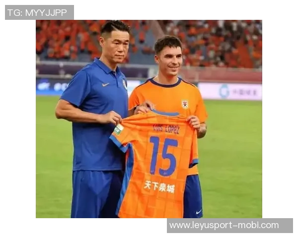 山东泰山中卫路易斯洛佩斯正式加盟西乙阿尔瓦赛特球队 山东泰山中卫路易斯洛佩斯正式加盟西乙阿尔瓦赛特球队