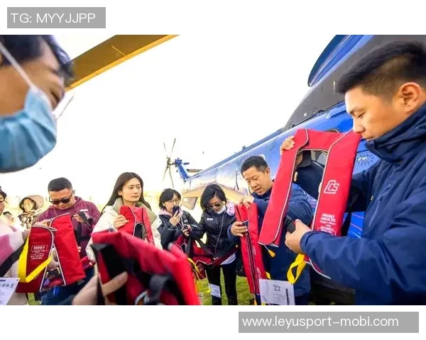 海港联合临港捷运推出全新直升机游览活动每位仅需1680元体验空中美景 海港联合临港捷运推出全新直升机游览活动每位仅需1680元体验空中美景